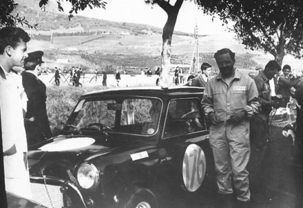 Rupert Jones i Harry Ratcliffe - Morris Mini Cooper S.